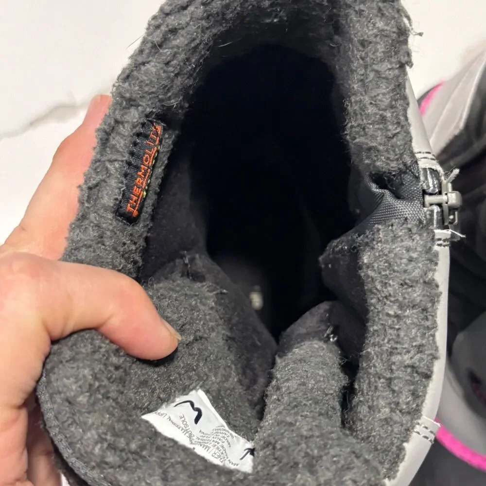 All in Motion | Girls Black Grey Thermolite Ecomade Winter Snow Boots Size 4